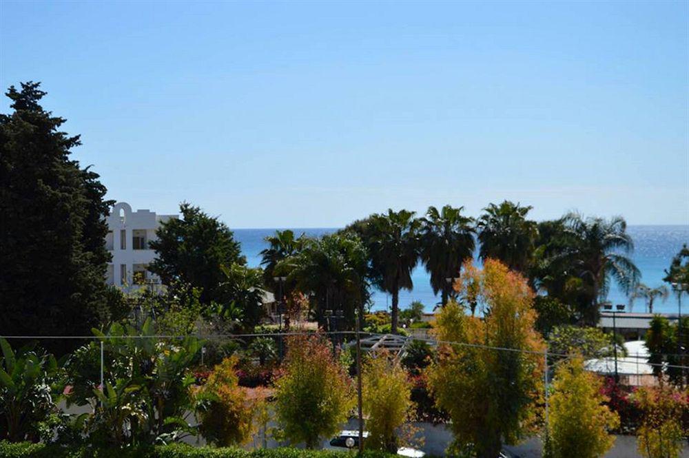 Hotel Bulla Regia ฟอนตาเน บีอานเก ภายนอก รูปภาพ